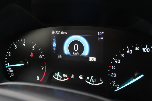 Ford FOCUS Wagon 1.5 EcoBoost 150PK Titanium | Dealer Onderhouden | Trekhaak | Winterpack | Led | Navigatie