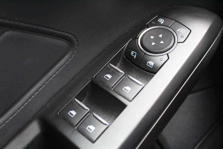 Ford FOCUS Wagon 1.5 EcoBoost 150PK Titanium | Dealer Onderhouden | Trekhaak | Winterpack | Led | Navigatie