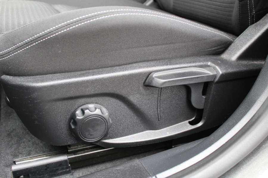 Ford FOCUS Wagon 1.5 EcoBoost 150PK Titanium | Dealer Onderhouden | Trekhaak | Winterpack | Led | Navigatie