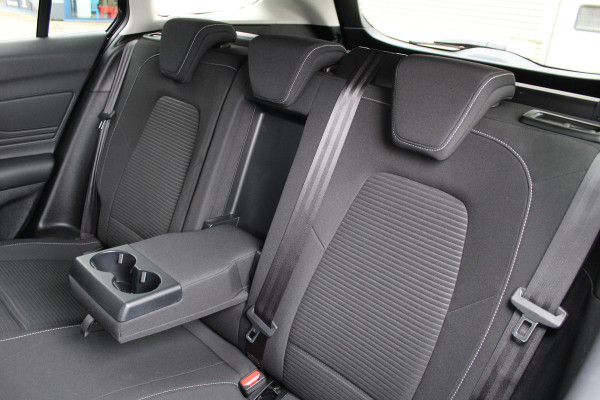 Ford FOCUS Wagon 1.5 EcoBoost 150PK Titanium | Dealer Onderhouden | Trekhaak | Winterpack | Led | Navigatie