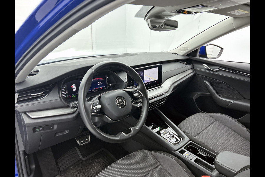 Škoda Octavia 1.4 TSI iV PHEV Business Edition| 204PK | LAGE KM! | Perf onderH | Add cruise | Lane Ass | Carplay | TrekH |