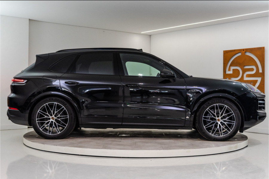 Porsche Cayenne 3.0 E-Hybrid 470PK | InnoDrive | Pano | Matrix | Luchtvering | Bose | Fabrieksgarantie