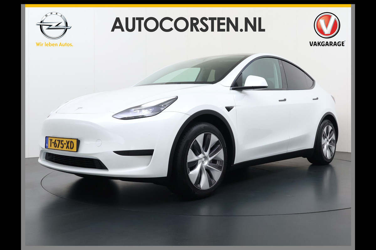 Tesla Model Y RWD Warmtepomp LFP-Accu Leer Lmv Camera's Pano-dak Adap.Cruise Navi Ecc Autopilot Stoel+Stuur+Achterbank Verwarming Elek.Achterklep Dodehoek detector Draadloze telefoonlader SOH 93% 1e Eigenaar Origineel Nederlandse Auto 1.600KG Trekgewicht