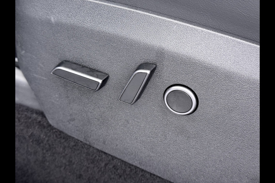 Tesla Model Y RWD Warmtepomp LFP-Accu Leer Lmv Camera's Pano-dak Adap.Cruise Navi Ecc Autopilot Stoel+Stuur+Achterbank Verwarming Elek.Achterklep Dodehoek detector Draadloze telefoonlader SOH 93% 1e Eigenaar Origineel Nederlandse Auto 1.600KG Trekgewicht