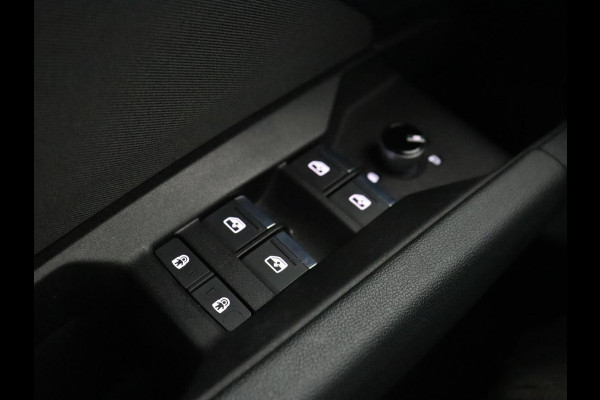 Audi Q4 e-tron 40 Launch edition Advanced 77 kWh | Warmtepomp | Adaptive cruise | Trekhaak | Camera | Stoelverwarming | Matrix LED | Carplay | Navigatie | Sportstoelen | Virtual Cockpit | Parkeerhulp