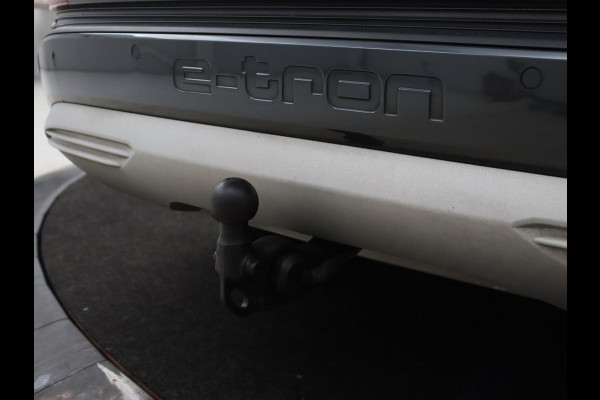 Audi Q4 e-tron 40 Launch edition Advanced 77 kWh | Warmtepomp | Adaptive cruise | Trekhaak | Camera | Stoelverwarming | Matrix LED | Carplay | Navigatie | Sportstoelen | Virtual Cockpit | Parkeerhulp