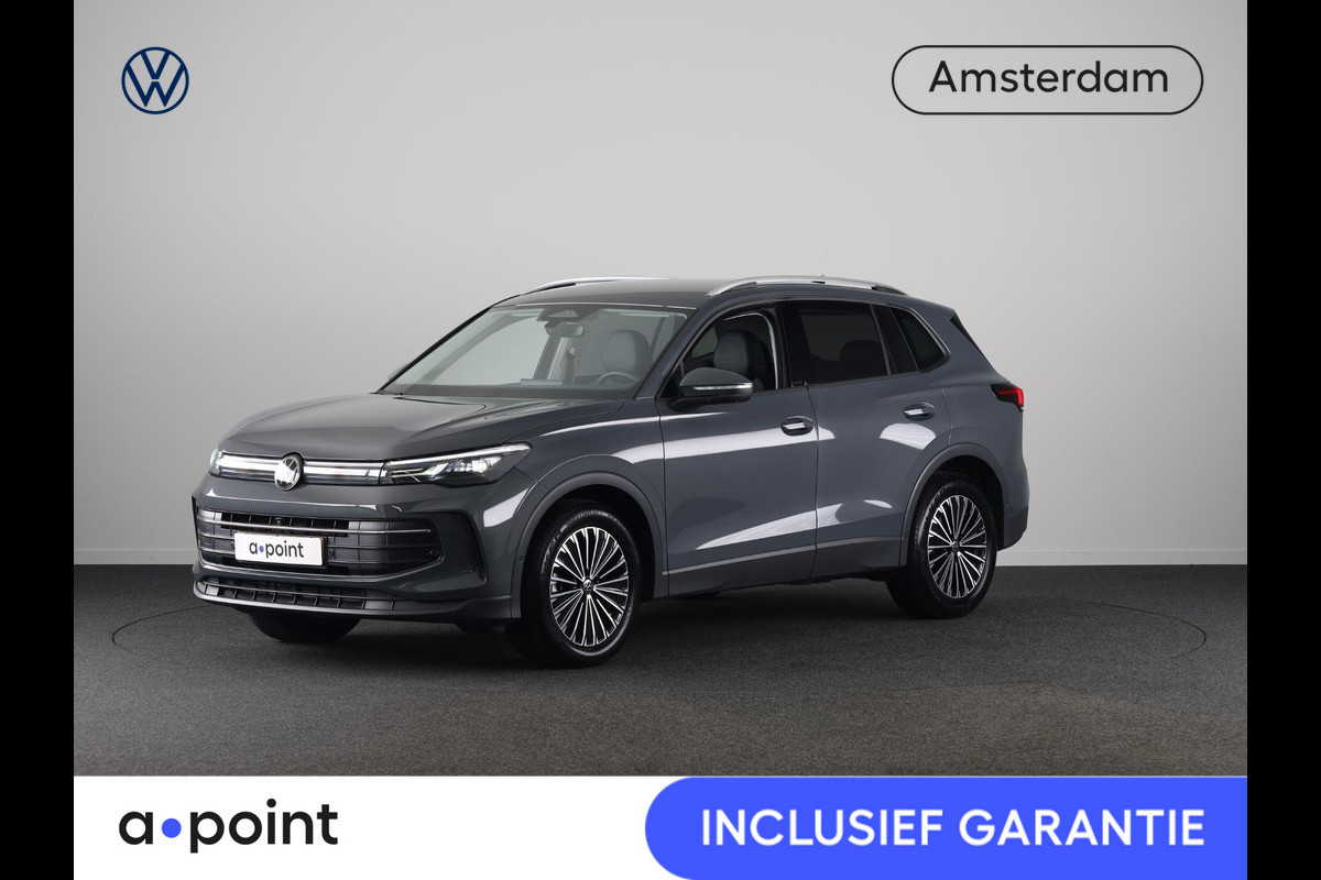 Volkswagen Tiguan 1.5 eTSI Life Edition 150 pk Automaat (DSG) | Navigatie | Trekhaak (wegklapbaar) | Parkeersensoren (Park assist) | Rondomzicht camera | Stoelverwarming |