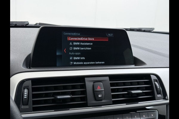 BMW 1-serie 118i AUT-8 Sport Navi Ecc Trekhaak Pdc Sportstoelen Corporate Edition Lmv 17" Regen-Lichtsensor Isofix Bluetooth Origineel Nederlandse Auto Zeer nette BMW 118I