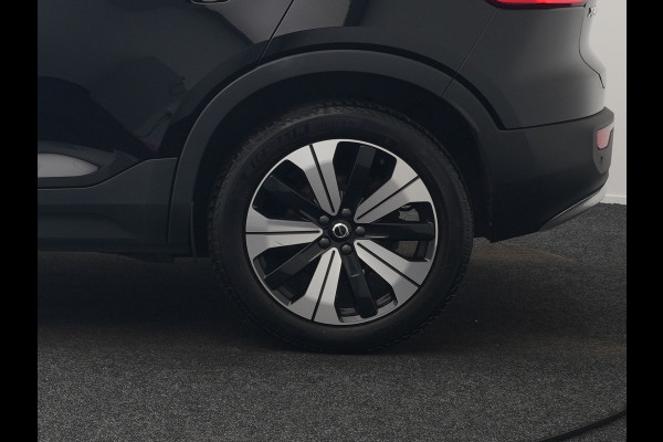 Volvo XC40 T4 Plus Bright Plug In Hybrid 211pk Dealer O.H PHEV | Trekhaak Af Fabriek | Adaptive Cruise | Camera | Harman & Kardon | Comfortstoelen Memory & Verwarmd | Keyless | Blis | Apple Carplay | Stuur verwarmd | Navigatie | Virtual | DAB |