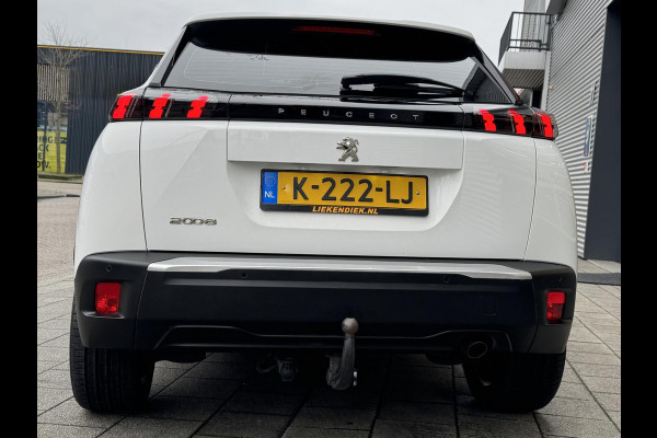 Peugeot 2008 1.2 PureTech Active Pack - Navigatie / Apple CarPlay I Airco I 18" Sport velgen LED I PDC I Dealer onderhouden