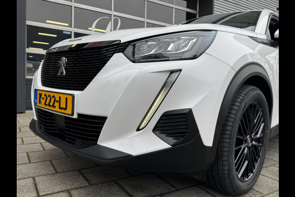 Peugeot 2008 1.2 PureTech Active Pack - Navigatie / Apple CarPlay I Airco I 18" Sport velgen LED I PDC I Dealer onderhouden