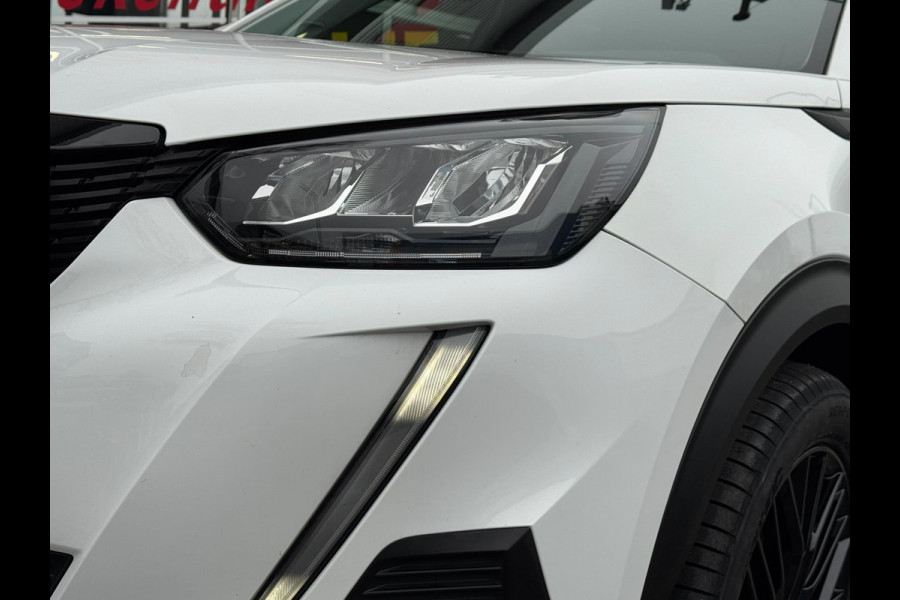 Peugeot 2008 1.2 PureTech Active Pack - Navigatie / Apple CarPlay I Airco I 18" Sport velgen LED I PDC I Dealer onderhouden