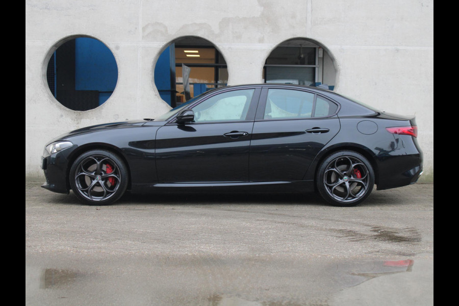 Alfa Romeo Giulia 2.0T Super | 320 PK | RAGAZZON EINDDEMPER | LEDEREN BEKLEDING | AFNEEMBARE TREKHAAK |
