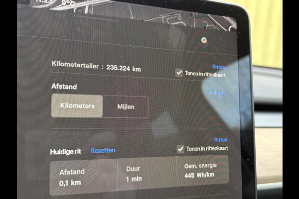 Tesla Model Y Long Range AWD 75 kWh SOH 84% | Navigatie | Leder | Stoelverwarming | FSD systeem AutoPilot
