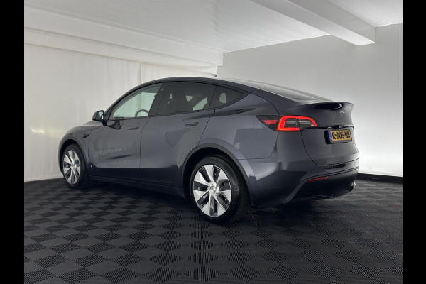Tesla Model Y Long Range AWD 75 kWh [ 3-Fase-11kW ] {SOH-87%} (INCL-BTW) Aut. *PANO | AUTO-PILOT | LEATHER | NAVI-FULLMAP | MATRIX-LED | KEYLESS | CAMERA | DAB+ | HEATED-COMFORTSEATS | PRIVACY-GLASS | TOPVIEW |  19''ALU*