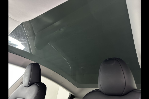 Tesla Model Y Long Range AWD 75 kWh [ 3-Fase-11kW ] {SOH-87%} (INCL-BTW) Aut. *PANO | AUTO-PILOT | LEATHER | NAVI-FULLMAP | MATRIX-LED | KEYLESS | CAMERA | DAB+ | HEATED-COMFORTSEATS | PRIVACY-GLASS | TOPVIEW |  19''ALU*