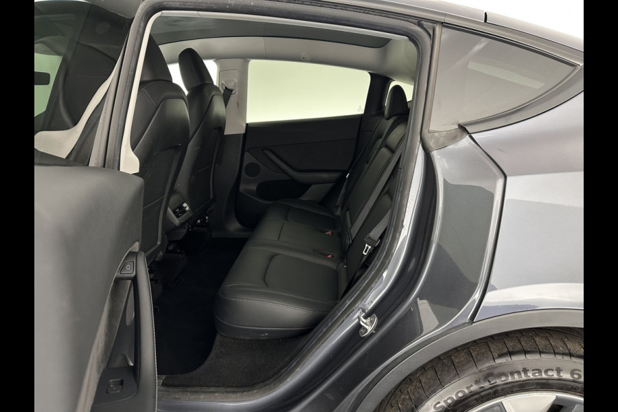 Tesla Model Y Long Range AWD 75 kWh [ 3-Fase-11kW ] {SOH-87%} (INCL-BTW) Aut. *PANO | AUTO-PILOT | LEATHER | NAVI-FULLMAP | MATRIX-LED | KEYLESS | CAMERA | DAB+ | HEATED-COMFORTSEATS | PRIVACY-GLASS | TOPVIEW |  19''ALU*