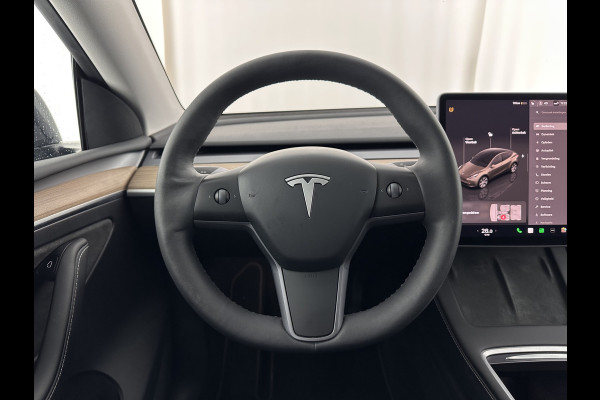 Tesla Model Y Long Range AWD 75 kWh [ 3-Fase-11kW ] {SOH-87%} (INCL-BTW) Aut. *PANO | AUTO-PILOT | LEATHER | NAVI-FULLMAP | MATRIX-LED | KEYLESS | CAMERA | DAB+ | HEATED-COMFORTSEATS | PRIVACY-GLASS | TOPVIEW |  19''ALU*