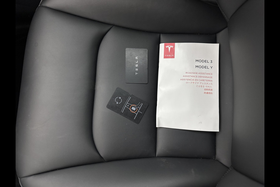 Tesla Model Y Long Range AWD 75 kWh [ 3-Fase-11kW ] {SOH-87%} (INCL-BTW) Aut. *PANO | AUTO-PILOT | LEATHER | NAVI-FULLMAP | MATRIX-LED | KEYLESS | CAMERA | DAB+ | HEATED-COMFORTSEATS | PRIVACY-GLASS | TOPVIEW |  19''ALU*