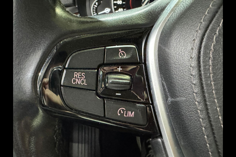 BMW 5 Serie 530e iPerformance Executive Leder/Navi/Camera/Chrome delete