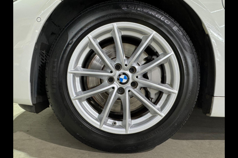 BMW 5 Serie 530e iPerformance Executive Leder/Navi/Camera/Chrome delete