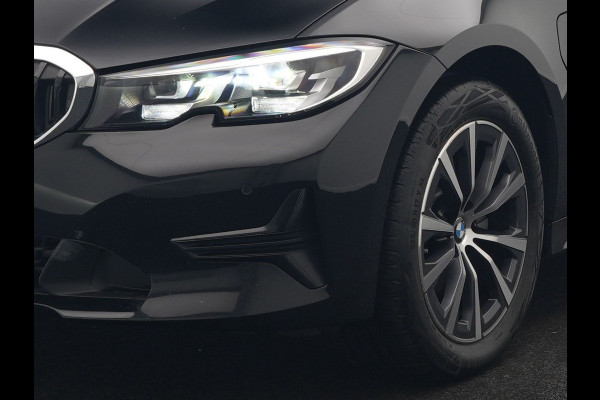 BMW 3 Serie Touring 320e Advantage Plug In Hybrid 204pk Dealer O.H. PHEV | Head Up | Cruise Control | Apple Carplay | Navigatie | Virtual | DAB | 17" L.M |