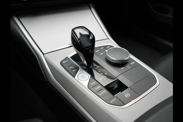 BMW 3 Serie Touring 320e Advantage Plug In Hybrid 204pk Dealer O.H. PHEV | Head Up | Cruise Control | Apple Carplay | Navigatie | Virtual | DAB | 17" L.M |