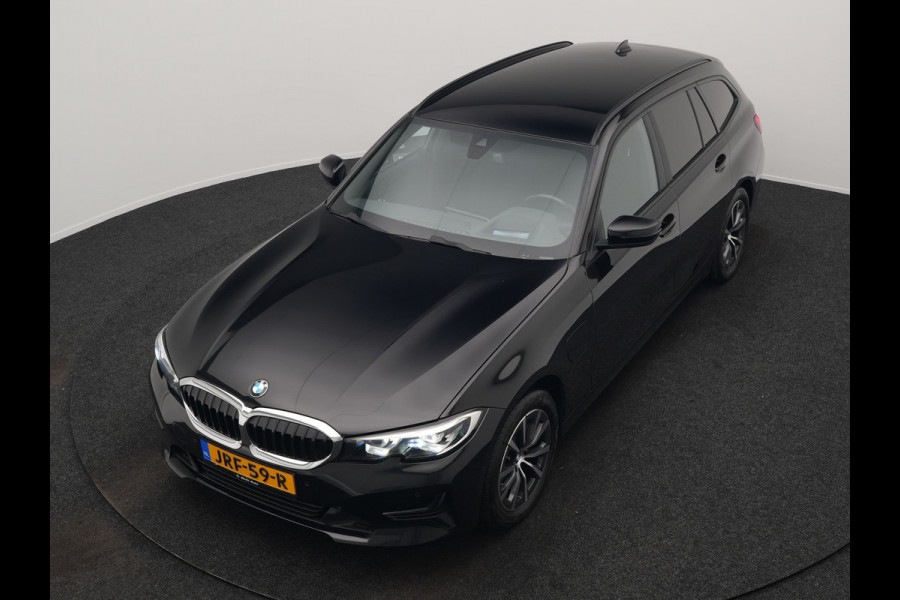 BMW 3 Serie Touring 320e Advantage Plug In Hybrid 204pk Dealer O.H. PHEV | Head Up | Cruise Control | Apple Carplay | Navigatie | Virtual | DAB | 17" L.M |