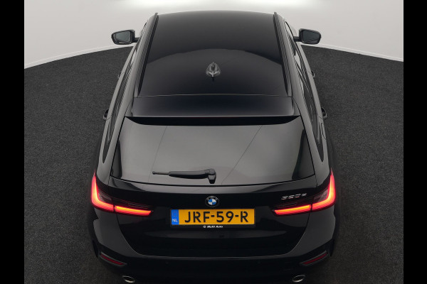 BMW 3 Serie Touring 320e Advantage Plug In Hybrid 204pk Dealer O.H. PHEV | Head Up | Cruise Control | Apple Carplay | Navigatie | Virtual | DAB | 17" L.M |