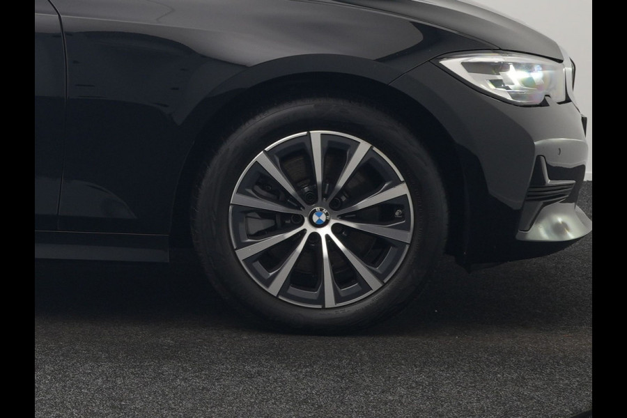 BMW 3 Serie Touring 320e Advantage Plug In Hybrid 204pk Dealer O.H. PHEV | Head Up | Cruise Control | Apple Carplay | Navigatie | Virtual | DAB | 17" L.M |