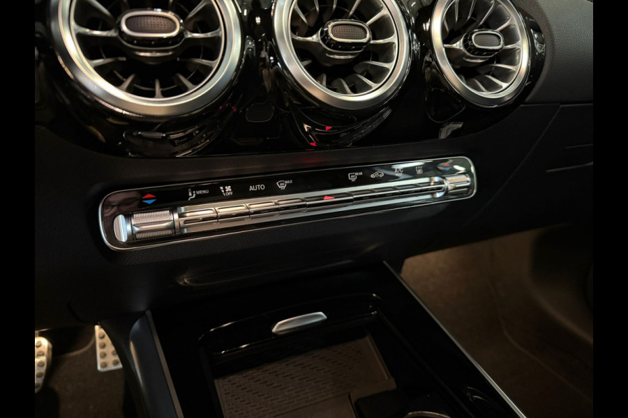 Mercedes-Benz B-Klasse 250e AMG STYLING-PANORAMA-KEYLESS-DISCTRONIC-CAMERA-HEAD UP-ZEER COMPLEET