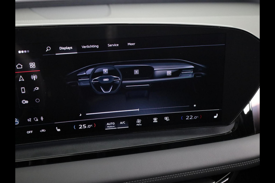 Audi Q6 e-tron Advanced edition 83Kwh 252 pk SUV | Tech pakket plus | Glazen panoramadak | Sportstoelen | Frunk |