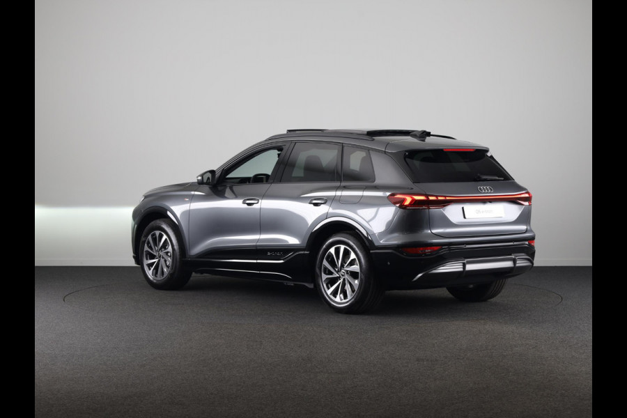 Audi Q6 e-tron Advanced edition 83Kwh 252 pk SUV | Tech pakket plus | Glazen panoramadak | Sportstoelen | Frunk |