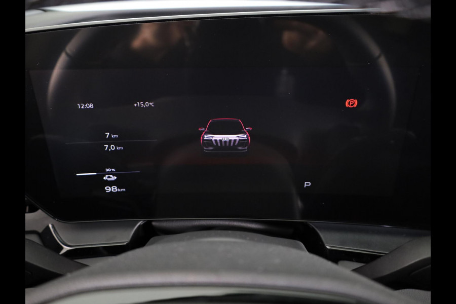 Audi Q6 e-tron Advanced edition 83Kwh 252 pk SUV | Tech pakket plus | Glazen panoramadak | Sportstoelen | Frunk |