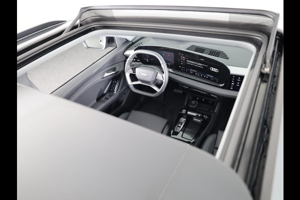 Audi Q6 e-tron Advanced edition 83Kwh 252 pk SUV | Tech pakket plus | Glazen panoramadak | Sportstoelen | Frunk |