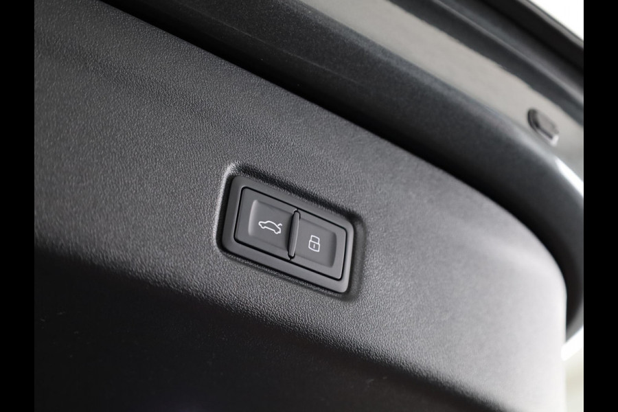 Audi Q6 e-tron Advanced edition 83Kwh 252 pk SUV | Tech pakket plus | Glazen panoramadak | Sportstoelen | Frunk |
