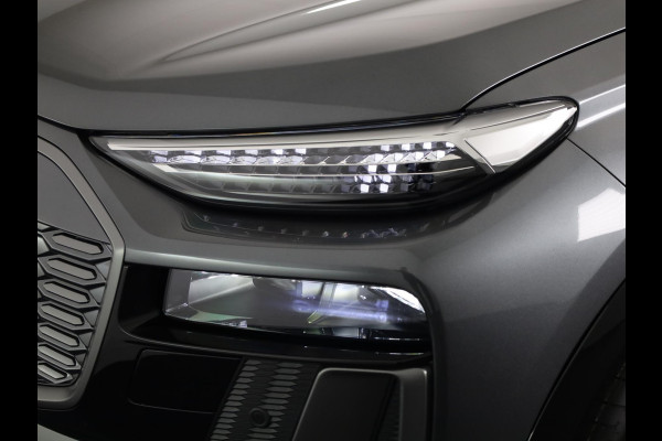 Audi Q6 e-tron Advanced edition 83Kwh 252 pk SUV | Tech pakket plus | Glazen panoramadak | Sportstoelen | Frunk |