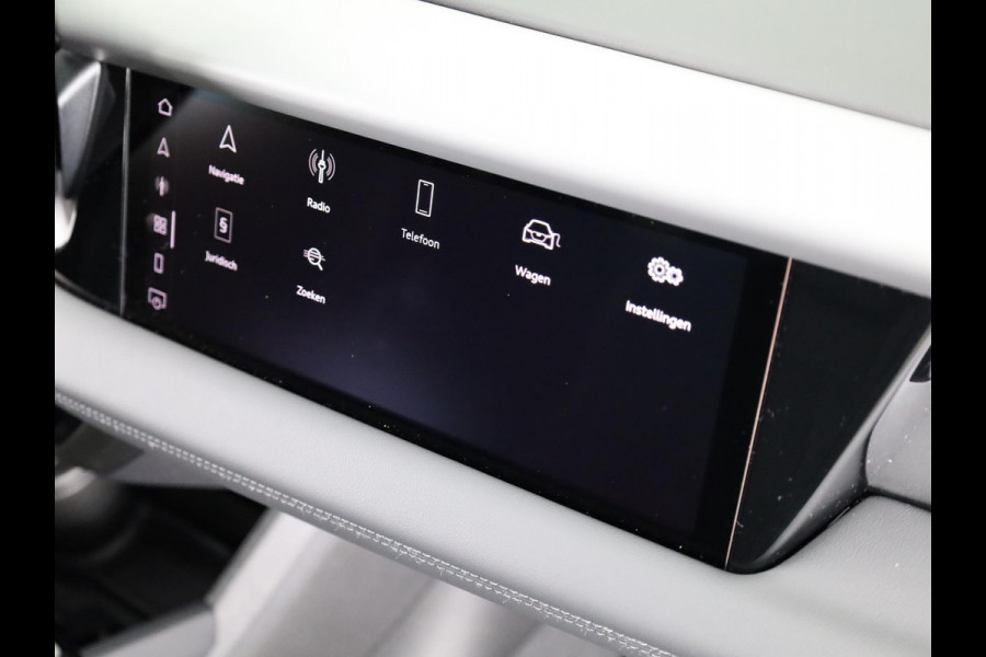 Audi Q6 e-tron Advanced edition 83Kwh 252 pk SUV | Tech pakket plus | Glazen panoramadak | Sportstoelen | Frunk |