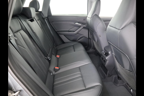 Audi Q6 e-tron Advanced edition 83Kwh 252 pk SUV | Tech pakket plus | Glazen panoramadak | Sportstoelen | Frunk |