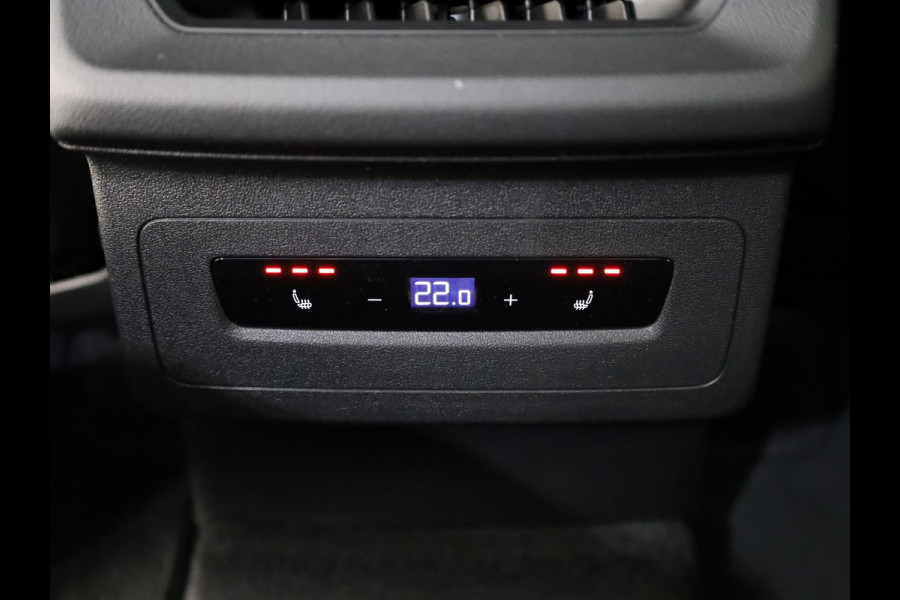 Audi Q6 e-tron Advanced edition 83Kwh 252 pk SUV | Tech pakket plus | Glazen panoramadak | Sportstoelen | Frunk |