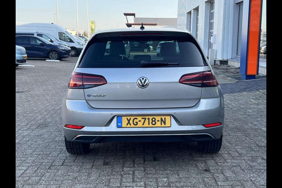 Volkswagen e-Golf e-Golf Virtual Cockpit | Lederen bekleding | Achteruitrijcamera | Warmtepomp | SOH 88,9% |