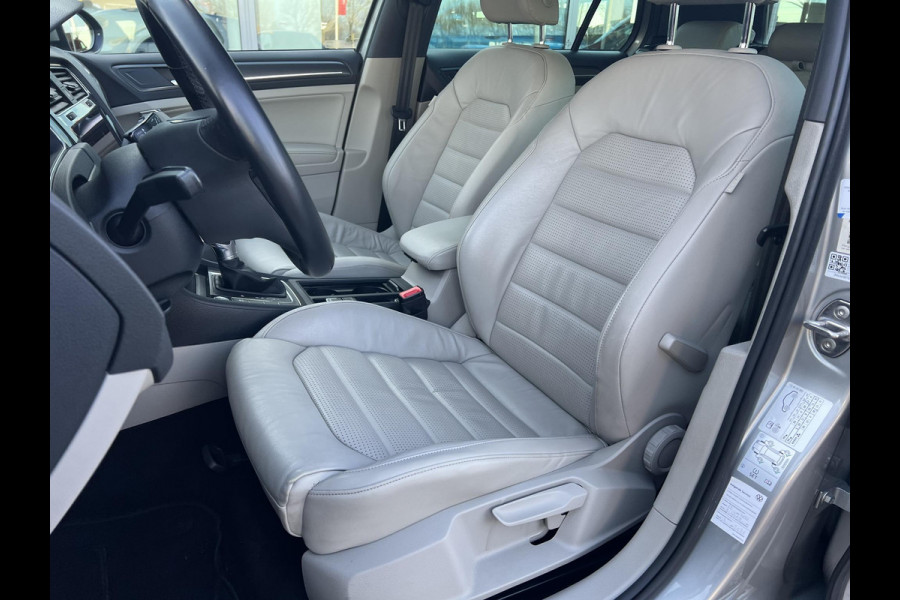 Volkswagen e-Golf e-Golf Virtual Cockpit | Lederen bekleding | Achteruitrijcamera | Warmtepomp | SOH 88,9% |