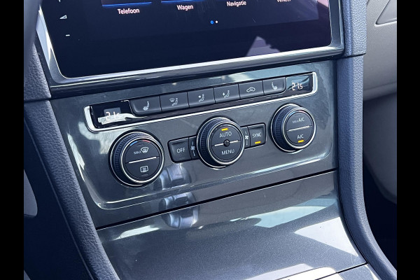 Volkswagen e-Golf e-Golf Virtual Cockpit | Lederen bekleding | Achteruitrijcamera | Warmtepomp | SOH 88,9% |
