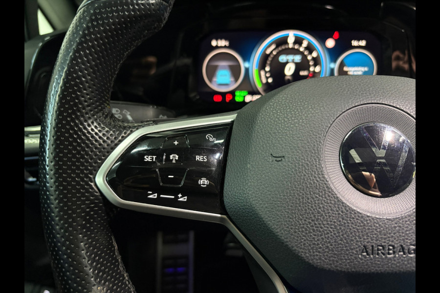 Volkswagen Golf 1.4 eHybrid GTE Pano*Sfeer*keyless*