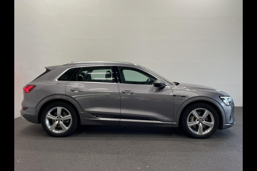 Audi e-tron 50 quattro Business edition Plus 71 kWh | Panoramadak | Navigatie | Parkeersensoren | Adaptive Cruise Control | Memory stoelen | Stoelverwarming | Full Led | Climate Control | Virtual Cockpit | Lichtmetalen velgen