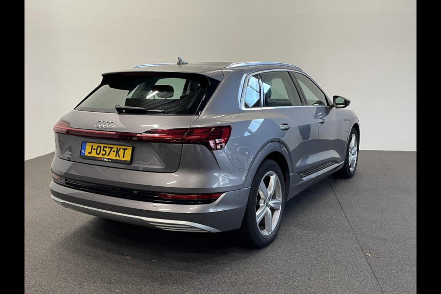 Audi e-tron 50 quattro Business edition Plus 71 kWh | Panoramadak | Navigatie | Parkeersensoren | Adaptive Cruise Control | Memory stoelen | Stoelverwarming | Full Led | Climate Control | Virtual Cockpit | Lichtmetalen velgen