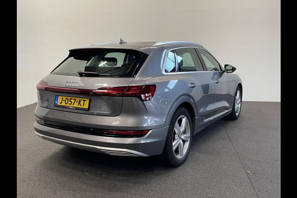 Audi e-tron 50 quattro Business edition Plus 71 kWh | Panoramadak | Navigatie | Parkeersensoren | Adaptive Cruise Control | Memory stoelen | Stoelverwarming | Full Led | Climate Control | Virtual Cockpit | Lichtmetalen velgen