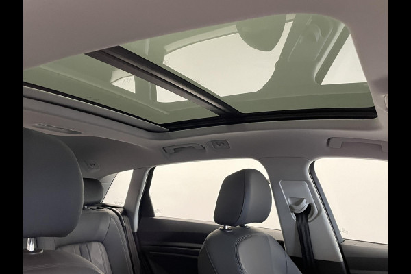 Audi e-tron 50 quattro Business edition Plus 71 kWh | Panoramadak | Navigatie | Parkeersensoren | Adaptive Cruise Control | Memory stoelen | Stoelverwarming | Full Led | Climate Control | Virtual Cockpit | Lichtmetalen velgen