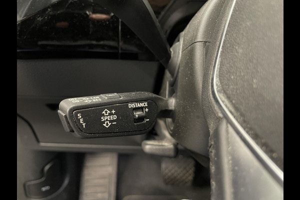 Audi e-tron 50 quattro Business edition Plus 71 kWh | Panoramadak | Navigatie | Parkeersensoren | Adaptive Cruise Control | Memory stoelen | Stoelverwarming | Full Led | Climate Control | Virtual Cockpit | Lichtmetalen velgen