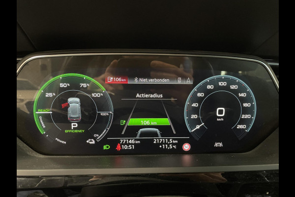 Audi e-tron 50 quattro Business edition Plus 71 kWh | Panoramadak | Navigatie | Parkeersensoren | Adaptive Cruise Control | Memory stoelen | Stoelverwarming | Full Led | Climate Control | Virtual Cockpit | Lichtmetalen velgen